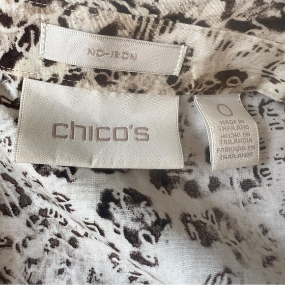 🐆CHICO No Iron Animal Print Pattern Blouse Sz Chico 0 - Picture 10 of 14